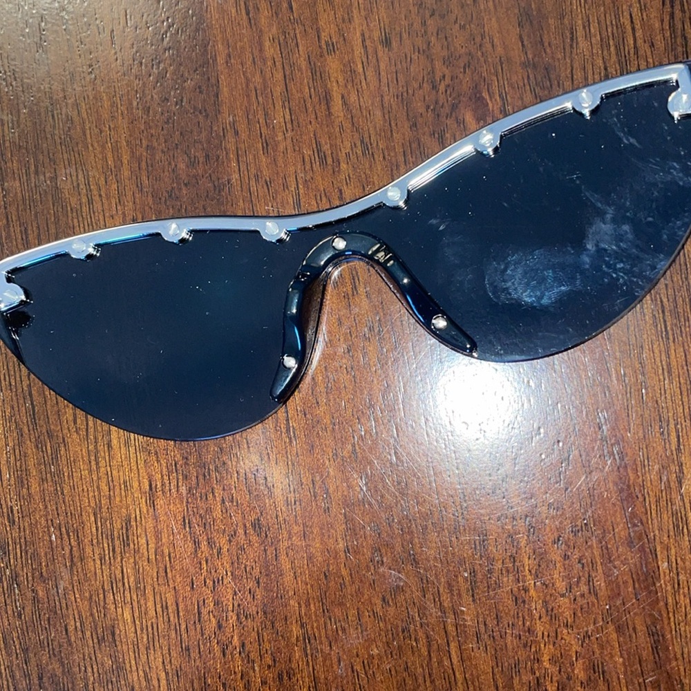NWOT Gucci cat eye mask sunglasses (unisex) - Picture 4 of 13